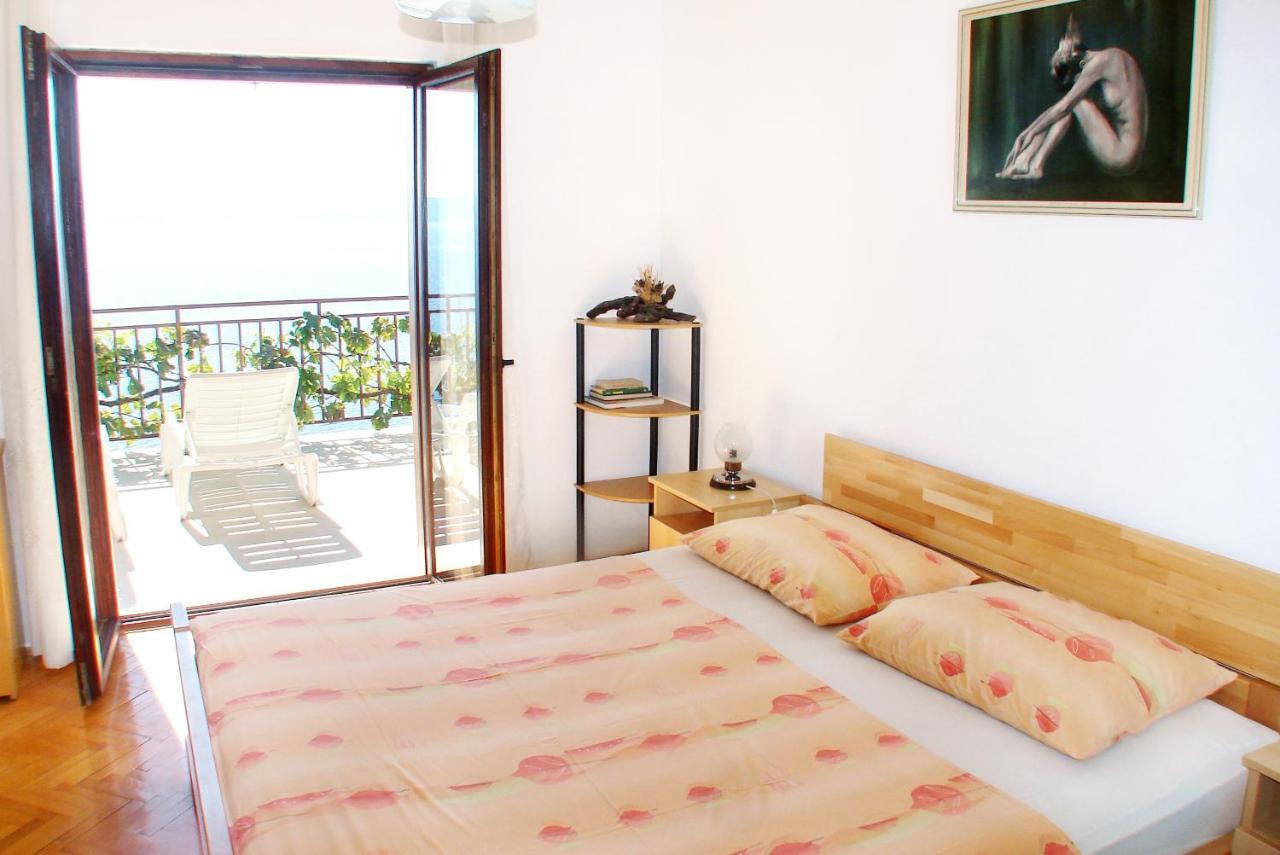 Apartments By The Sea Pisak, Omis - 658 Mimice Εξωτερικό φωτογραφία