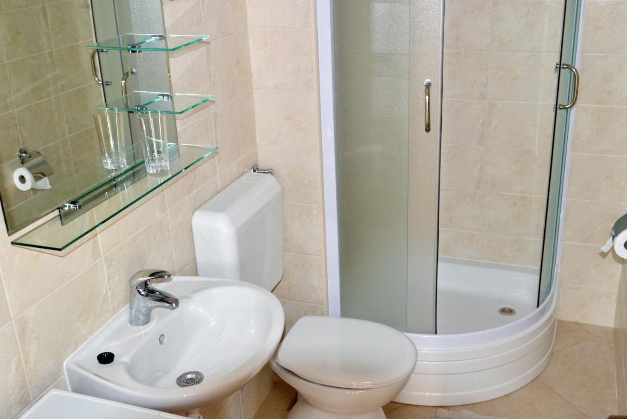 Apartments By The Sea Pisak, Omis - 658 Mimice Εξωτερικό φωτογραφία